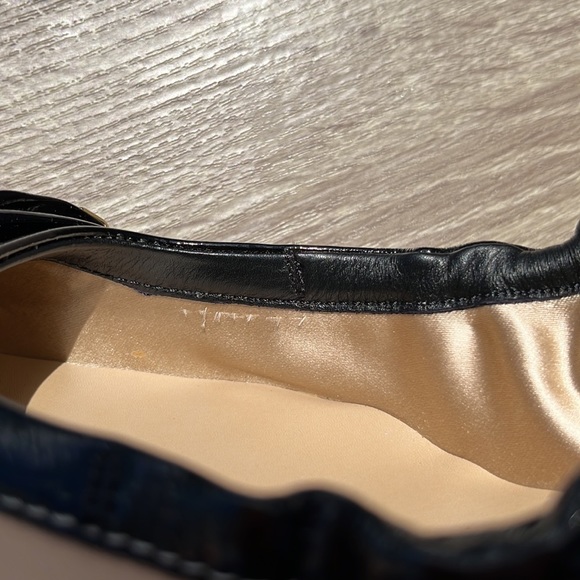 NWB Tod’s Beige Leather/Black Patent Leather Dega Ballet Driving Flat Shoes